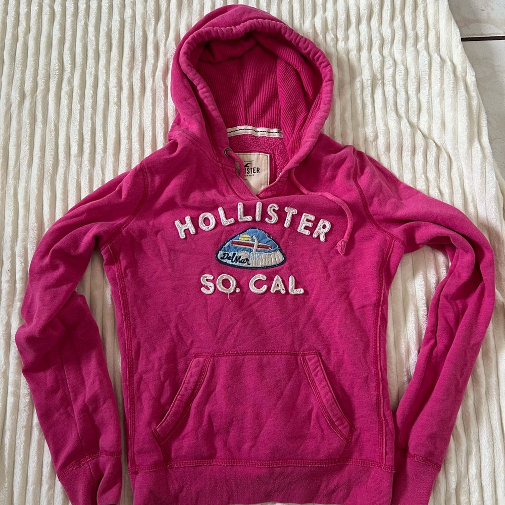 Hollister Women's Pink Hoodie Sweater